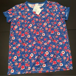 2XL Liv NWT LLR tee with bands at neck and sleeves
